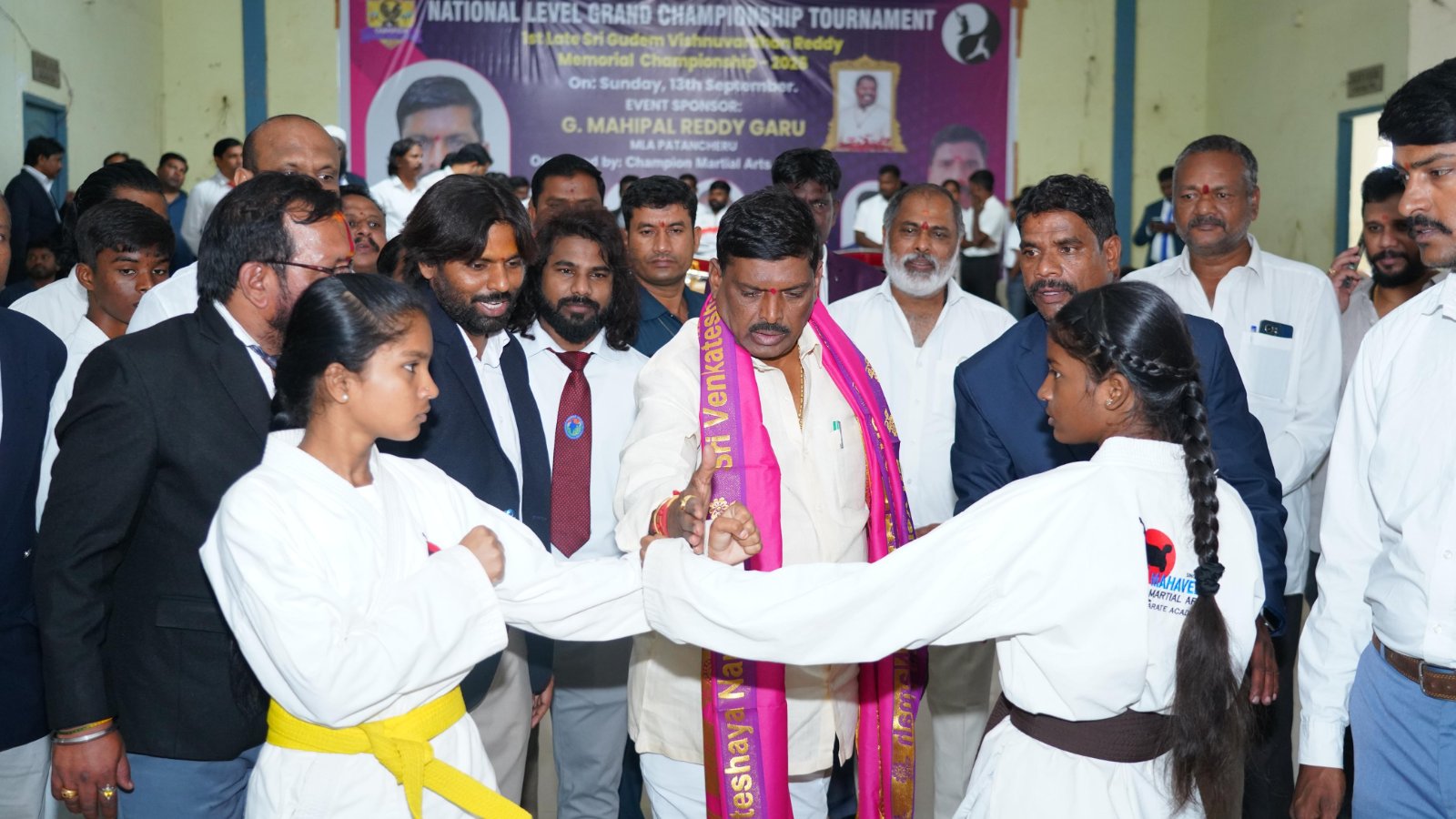క్రీడలపై విద్యార్థులు ఆసక్తి పెంచుకోవాలి: ఎమ్మెల్యే జిఎంఆర్