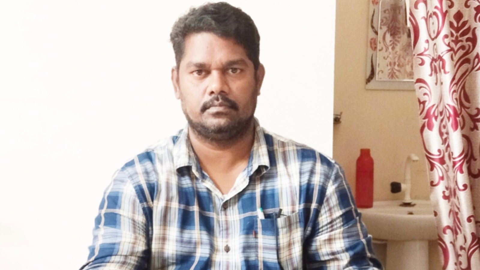 ఇందిరమ్మ ఇండ్లు 750 చ.అడుగులు మించొద్దు                     ఎంపీడీవో సింగారపు కుమార్