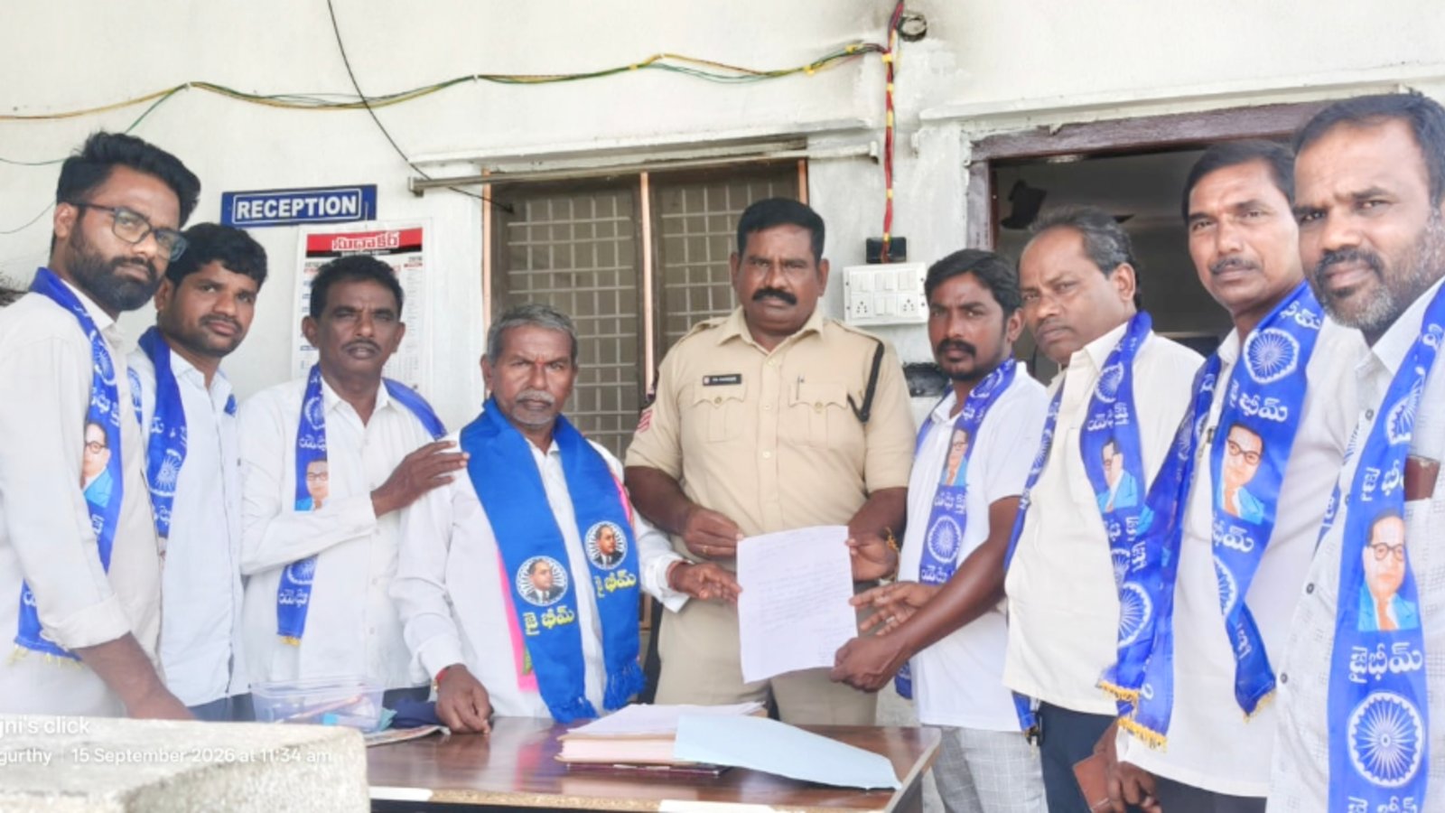 హమారా ప్రసాద్ దిష్టిబొమ్మ దహనం.. పోలీస్ స్టేషన్లో ఫిర్యాదు చేసిన అంబేద్కర్ సంఘం..