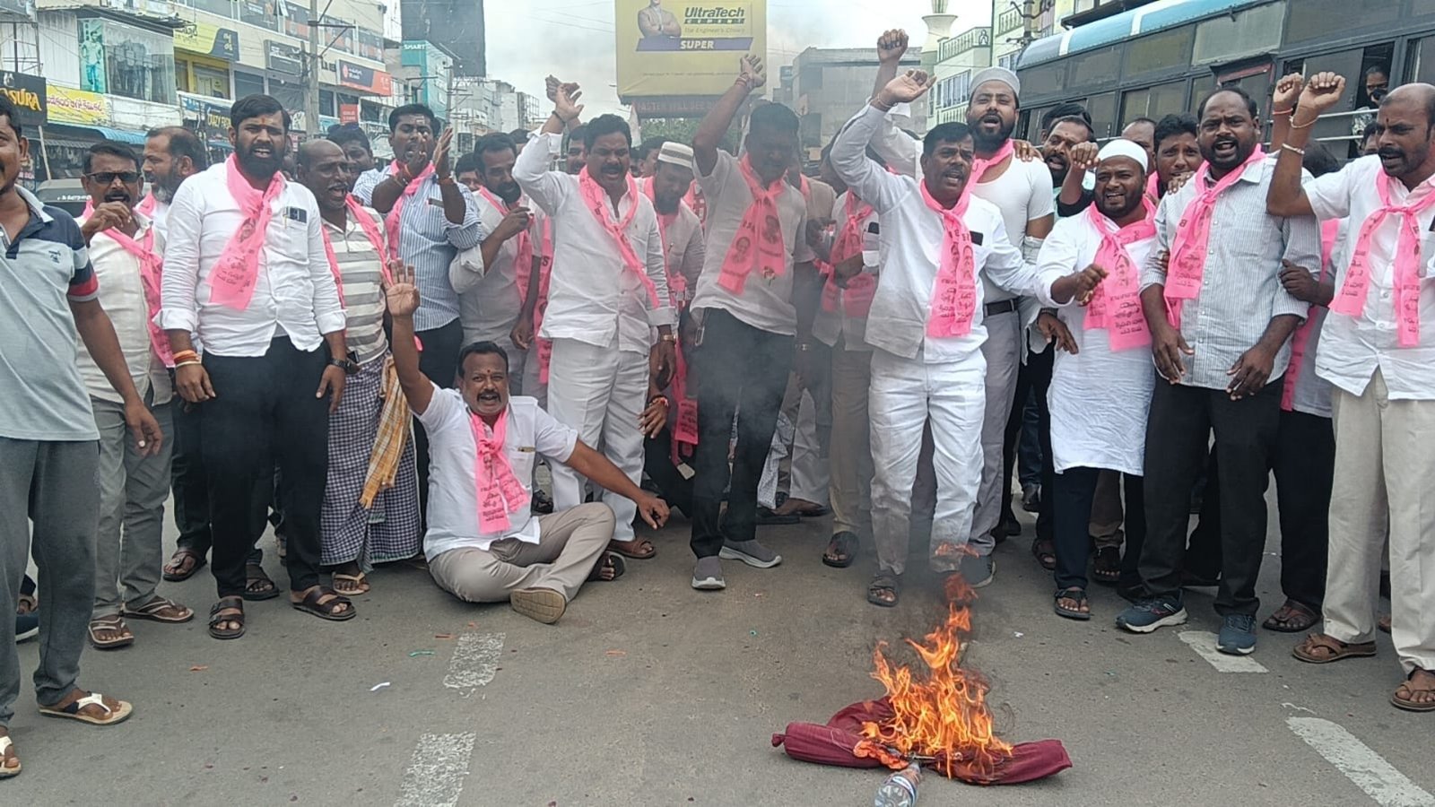 ఎమ్మెల్యే సునీతా లక్ష్మారెడ్డికి అవమానం.. భగ్గుమన్న బీఆర్‌ఎస్ నేతలు