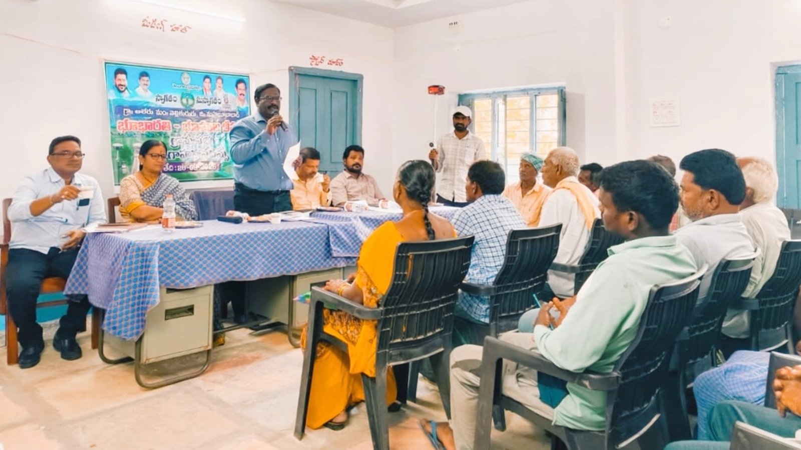 భూ రీసర్వేలో రైతులు అధికారులకు సహకరించాలి