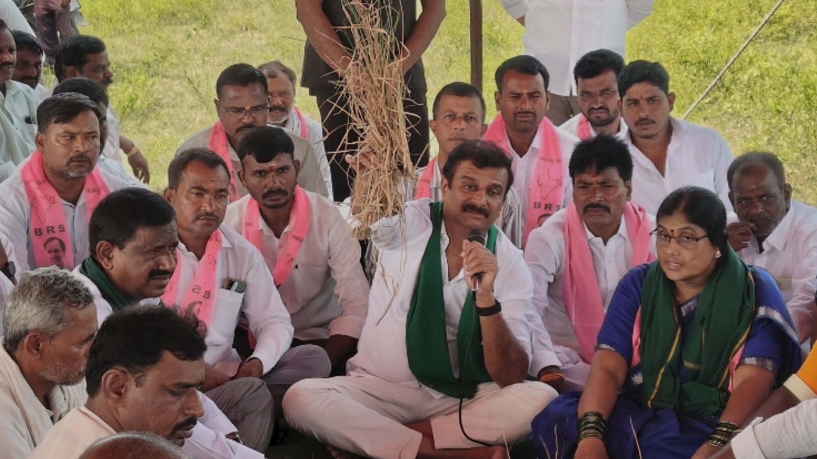 15 గంటల విద్యుత్ ఇవ్వకుంటే రహదారి దిగ్బంధం చేస్తాం ఎమ్మెల్యే కొత్త ప్రభాకర్ రెడ్డి