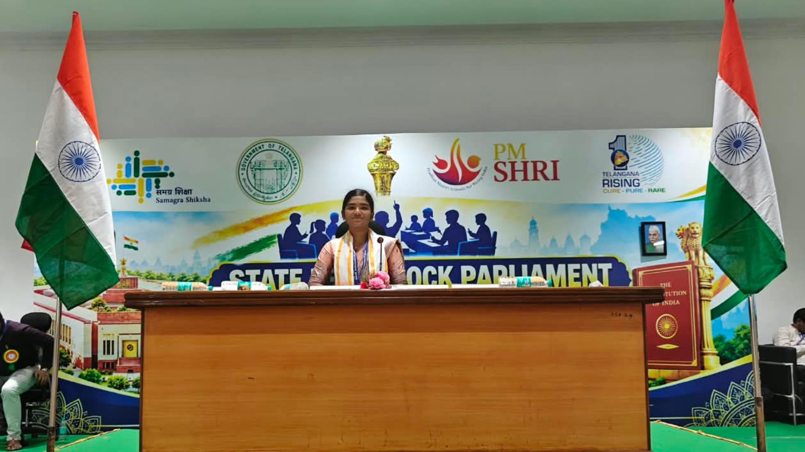 రాష్ట్రస్థాయి మాక్ పార్లమెంటులో శంకరంపేట విద్యార్థినికి ప్రథమ బహుమతి..