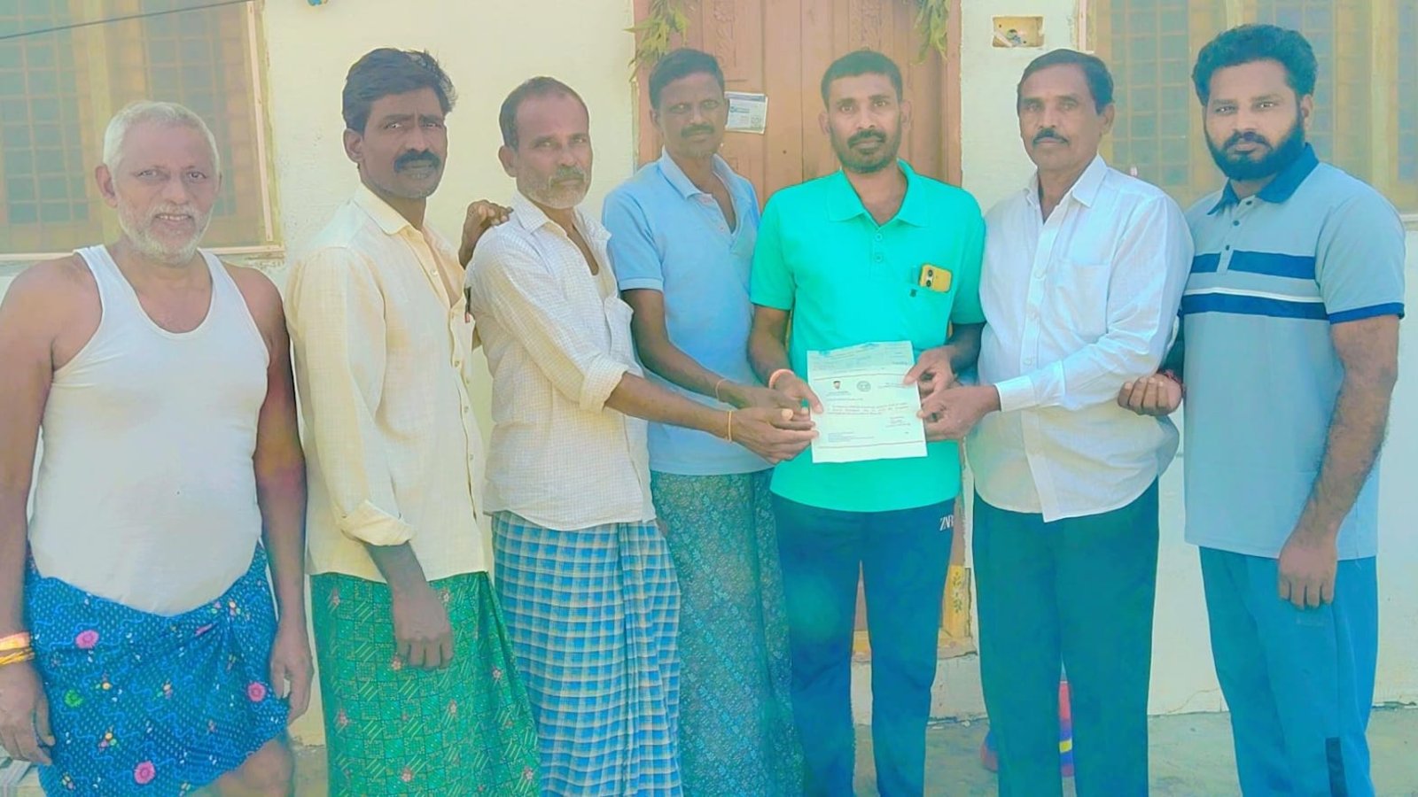 అయ్యగారిపల్లి కుటుంబానికి ఆర్థిక భరోసా