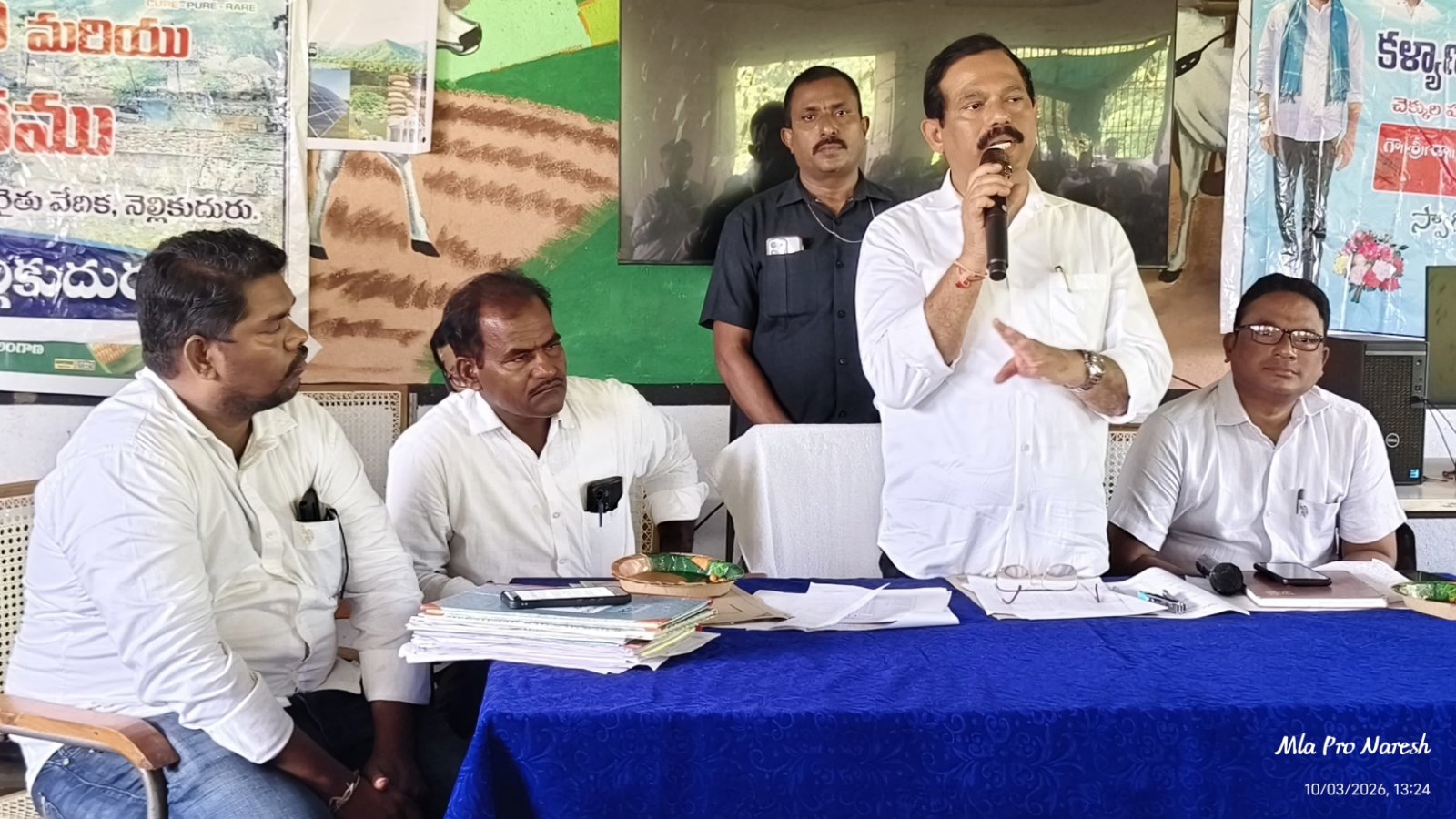 ప్రజాసమస్యలు వేగంగా పరిష్కరించాలి: MLA మురళి నాయక్
