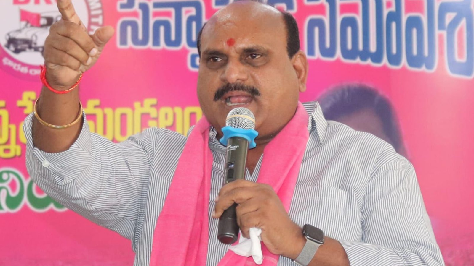 ఐలమ్మ విగ్రహ ధ్వంసం.. నిందితులను వెంటనే అరెస్టు చేయాలి