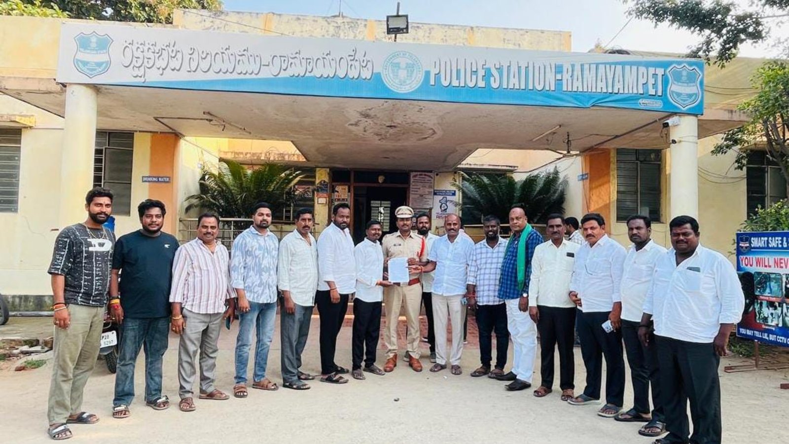 MLA మైనంపల్లిపై తప్పుడు ప్రచారం.. పోలీస్ స్టేషన్లలో ఫిర్యాదులు