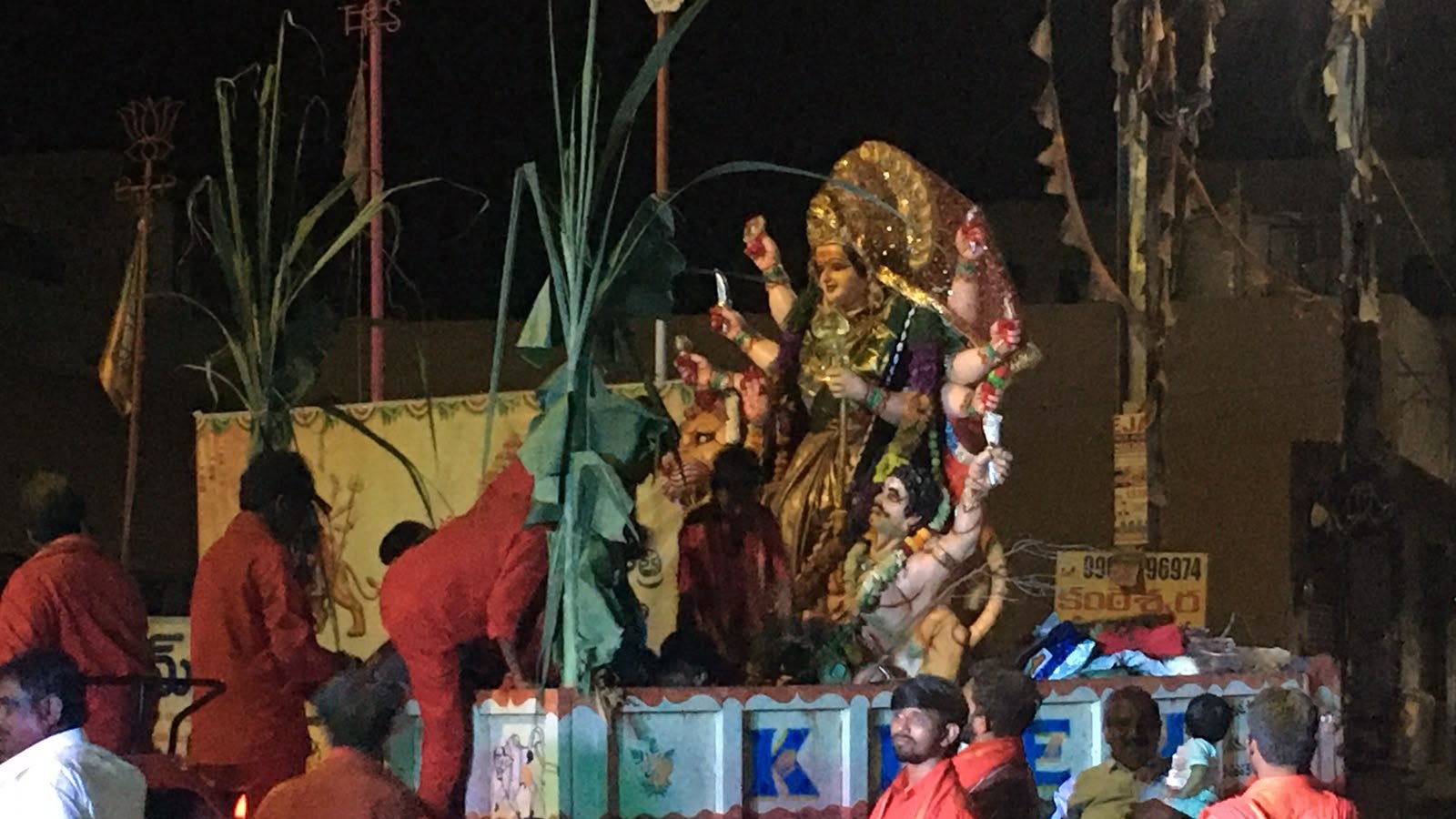 భక్తిశ్రద్ధలతో ఘనంగా దుర్గామాత నిమజ్జన వేడుకలు