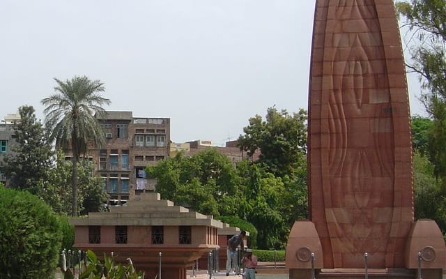 Massacre_memorial_in_Amritsar