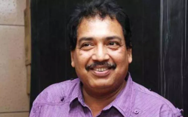 280104-director-vamsi