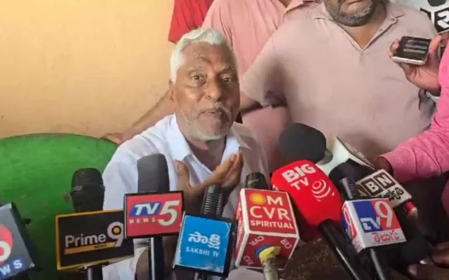 385129-mlc-jeevan-reddy-fire-on-congress-leaders