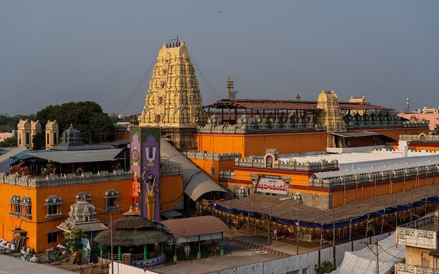Sri_sita_rama_temple_bhadrachalam_temple_view