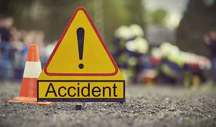 రోడ్డు ప్రమాదంలో యువకుడి మృతి