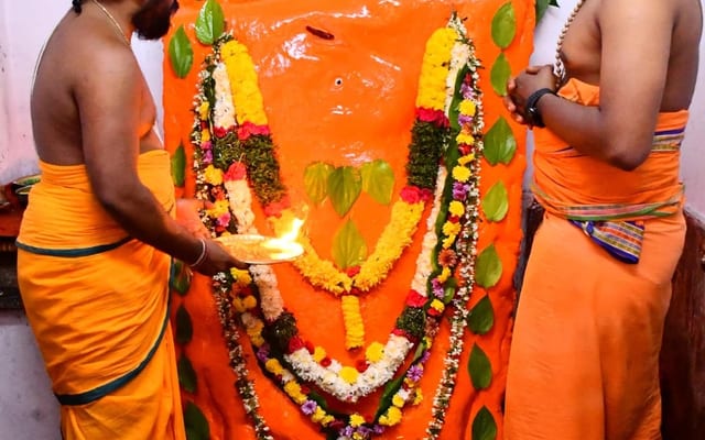 WhatsApp Image 2025-11-18 at 12.04.30 PM